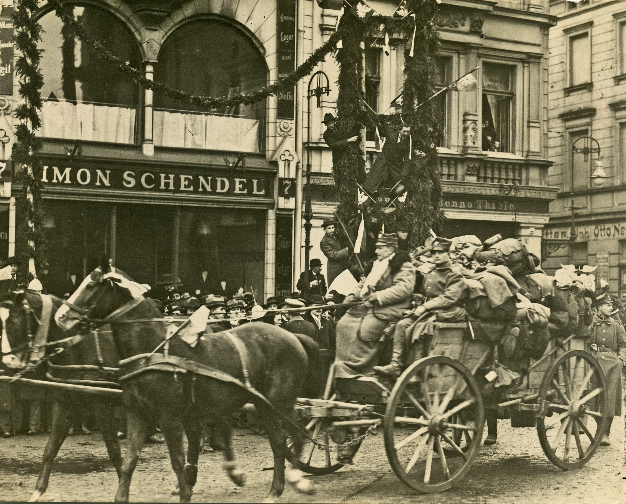 "Za dwie dyszki bez zadyszki"- spacer Niepodległość i co dalej, 15 listopada 2025, godz. 14:00