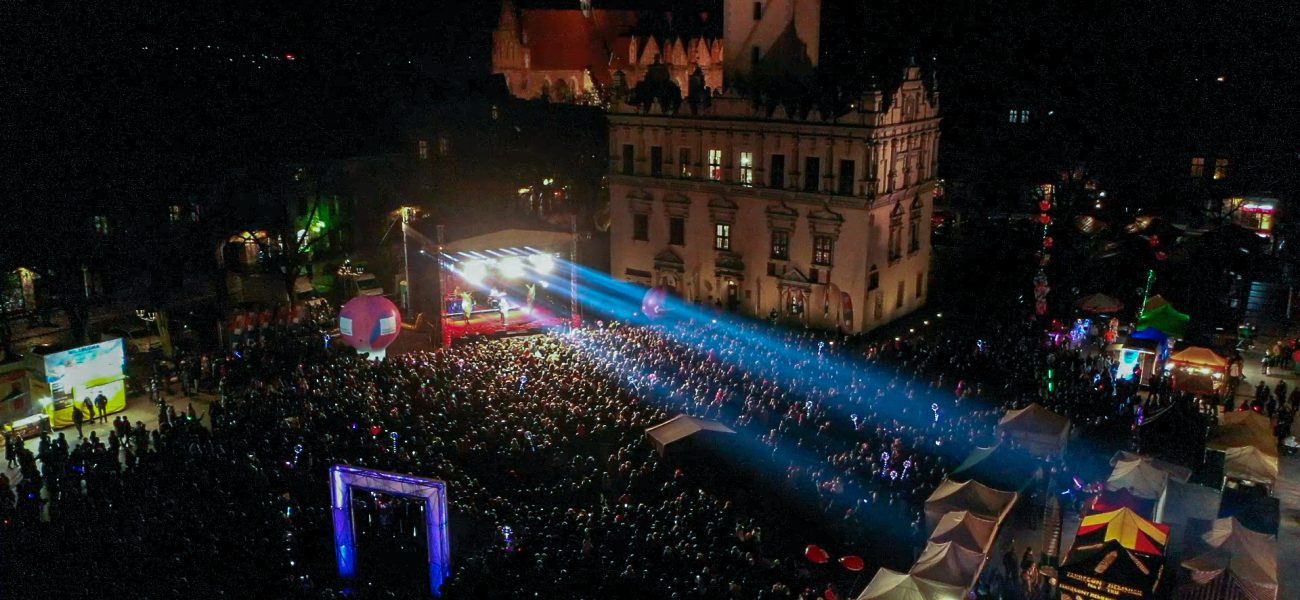 bydgoszcz atrakcje dla par bydgoszcz atrakcje dla par - zatłoczone stare miasto